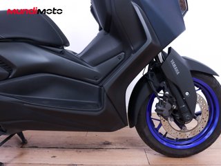 YAMAHA X-MAX 300