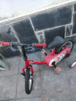 Bicicleta infantil Btwin roja