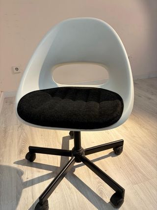 Silla de Oficina Ikea Blanca y Negra
