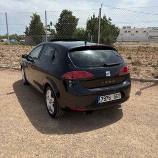 SEAT LEON 140CV ! TECHO PANORAMICO !