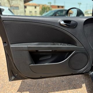 SEAT LEON 140CV ! TECHO PANORAMICO !