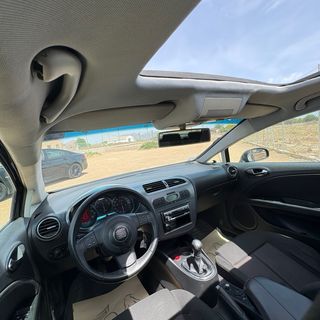 SEAT LEON 140CV ! TECHO PANORAMICO !