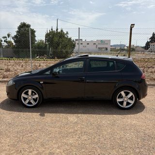 SEAT LEON 140CV ! TECHO PANORAMICO !