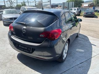Opel Astra 2012