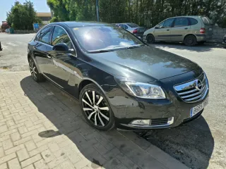 Opel Insignia 2011