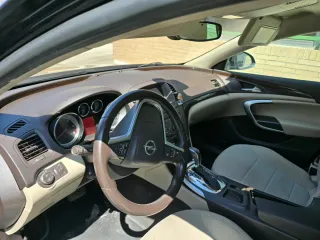 Opel Insignia 2011