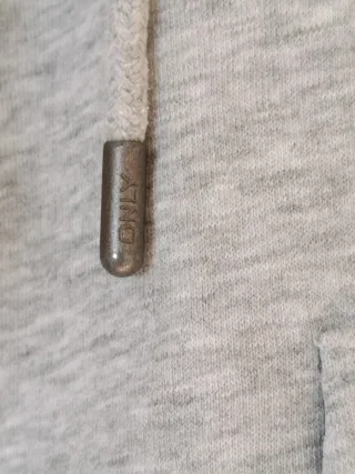 Felpa con cappuccio grigia donna