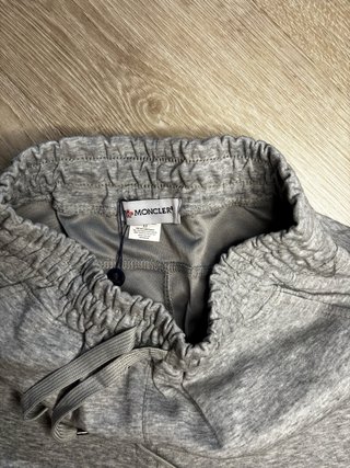 Moncler Pantaloncini Grigi Taglia M
