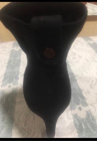 Botín tacón negro talla 41