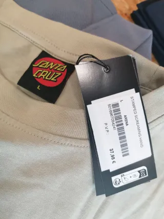 Camiseta Santa Cruz Hand Beige