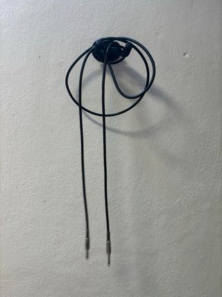 Guitarra Eléctrica Negra + Cable Amplificador