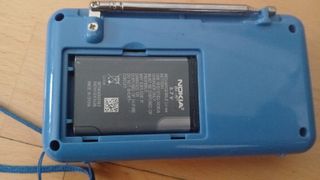 Radio Portátil WSTER WS-958RC FM+2 CASCOS SIMIL P9