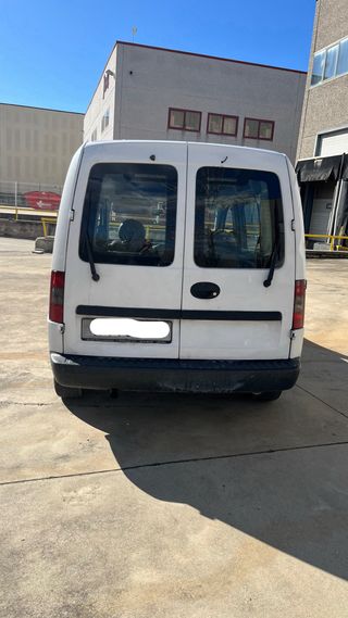 Opel Combo 2007 176.000 km itv y pegatina b