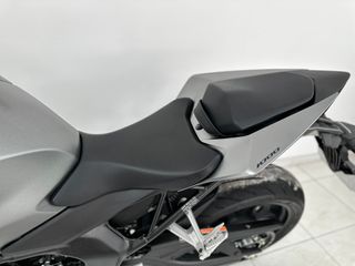 HONDA CB 1000 HORNET- REESTRENO