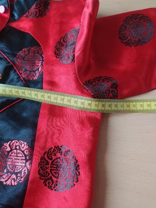 Disfraz chino rojo y negro