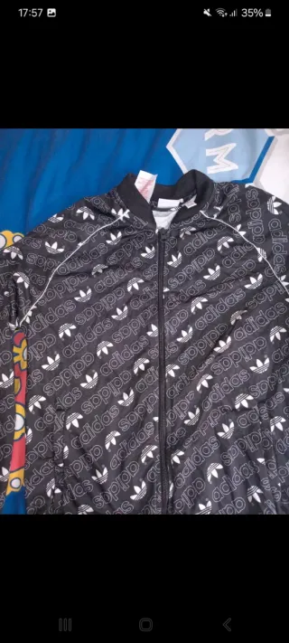 Chaqueta Adidas con estampado talla s