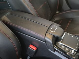 Mercedes-Benz CLA CLA 180