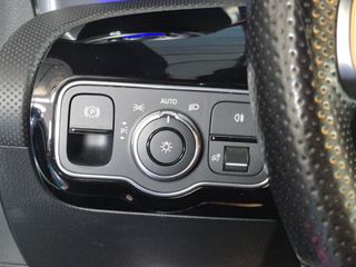 Mercedes-Benz CLA CLA 180