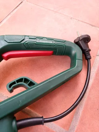 Desbrozadora Parkside eléctrica sin cabezal