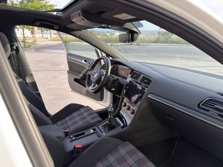 Volkswagen Golf GTI PERFORMANCE UNICO DUEÑO TECHO!