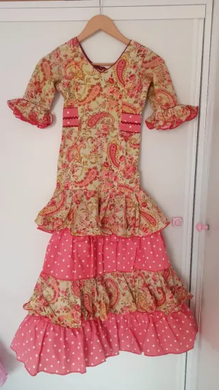 Traje de flamenca niña estampado Talla 8 años