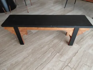 Banco de madera maciza