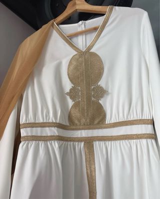 Vestido romana con velo dorado