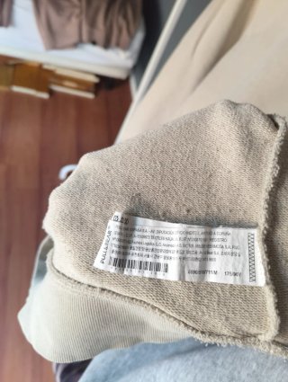 Sudadera Pull&Bear beige sin capucha