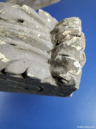 Remates Columna Policromado Fragmentos