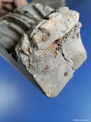 Remates Columna Policromado Fragmentos