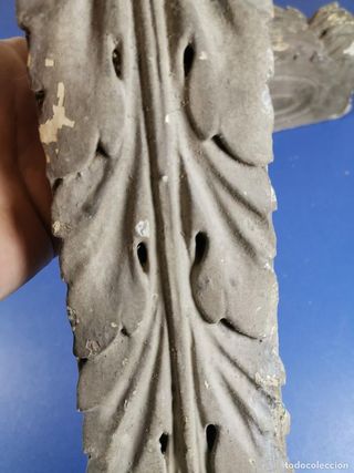 Remates Columna Policromado Fragmentos