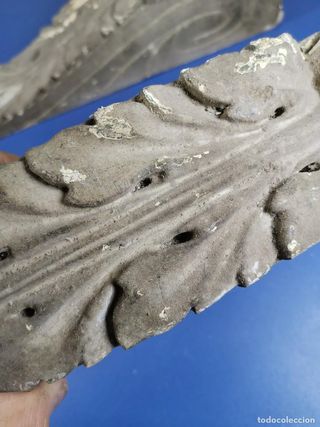 Remates Columna Policromado Fragmentos