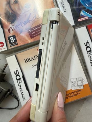 Nintendo DS + 2 juegos + funda