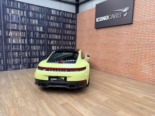 Porsche 911 Carrera Coupé
