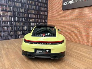 Porsche 911 Carrera Coupé