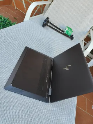 HP Envy x360 8GB RAM 500GB SSD