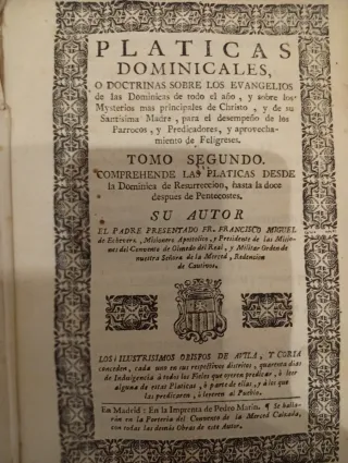 Antiguo libro religioso del siglo XVIII