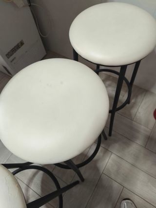 Barra cocina con 4 taburetes