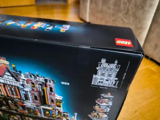 LEGO Icons Esquina Tudor 10350