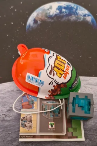 Figura Bloque Diamante Minecraft Kinder Joy