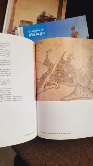 5 Libros Colección Historia de Málaga  Varios Tomo
