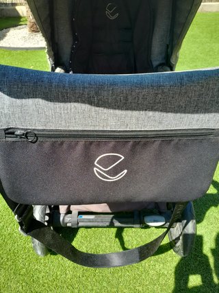 Carro de bebé Jane Moon gris con 2 bolsos