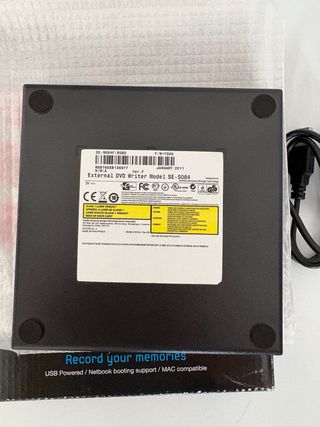 Grabadora DVD Externa Samsung Slim SE-S084 nueva.