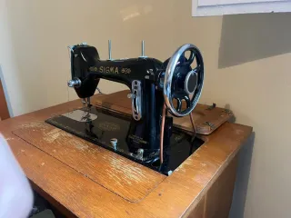 Máquina de coser Sigma clásica