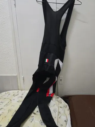Culotte ciclista unisex negro y rojo