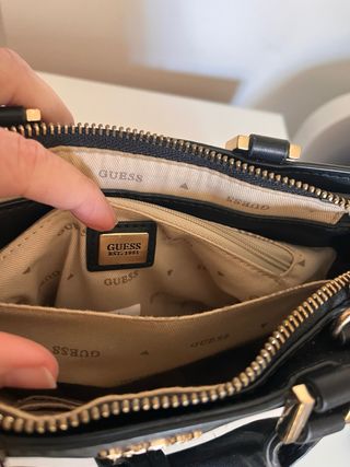 Bolso Guess Negro y Blanco