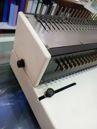 Encuadernadora Profesional compacta