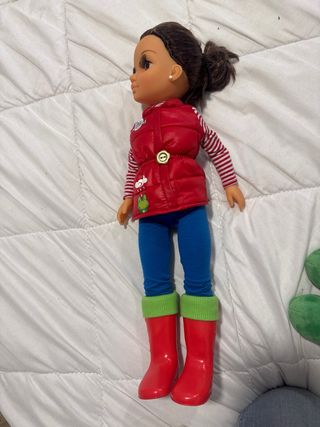 Muñeca Nancy con ropa de lluvia