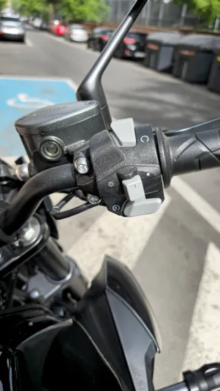 Motocicleta Naked Zontes Z2 125cc