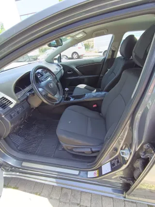 Toyota Avensis 2009